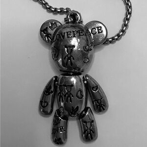LovePeace Silver-toned  Bear Pendant Necklace 🧸🩶